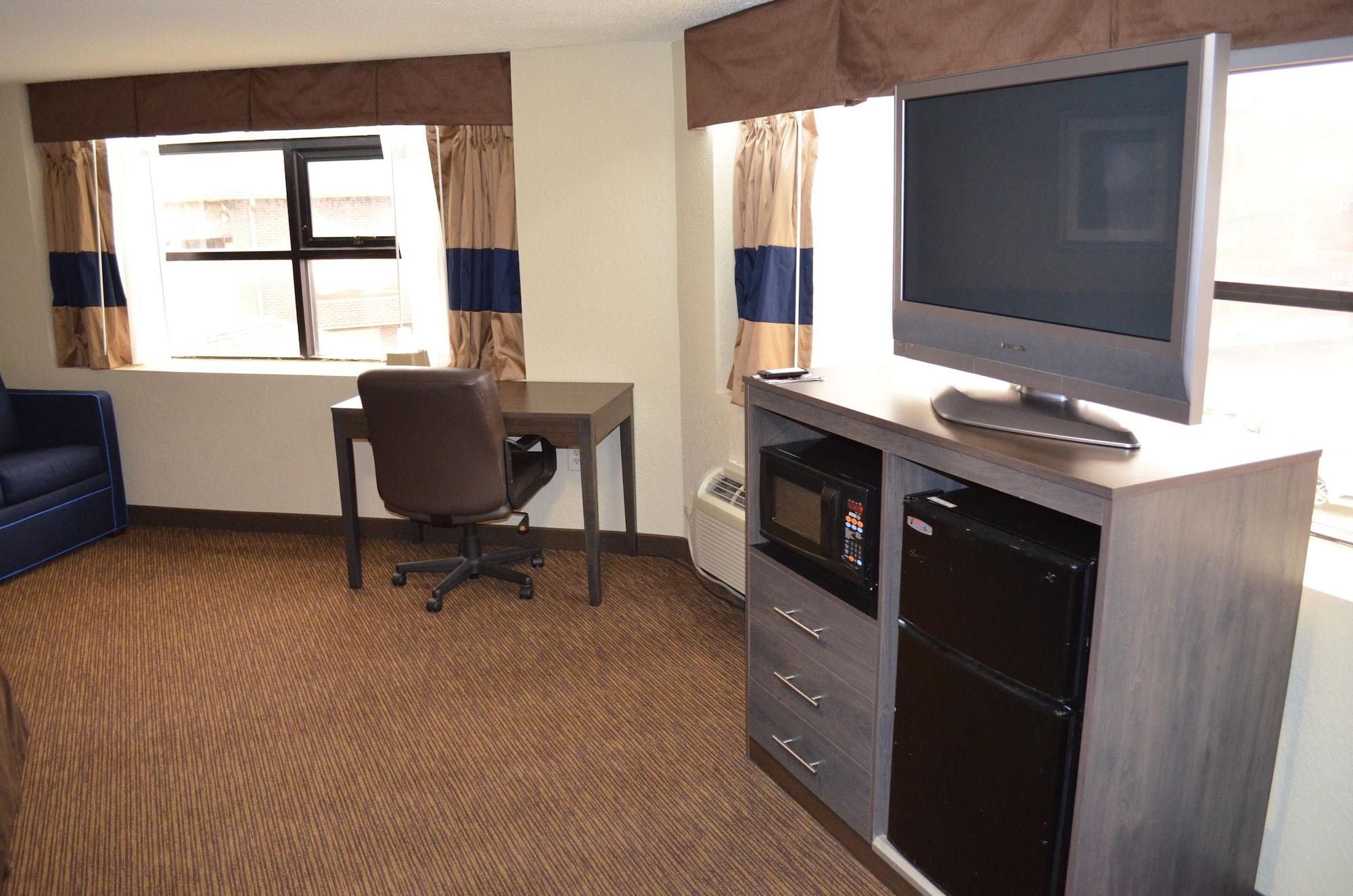Baymont By Wyndham Downtown Hotel Detroit