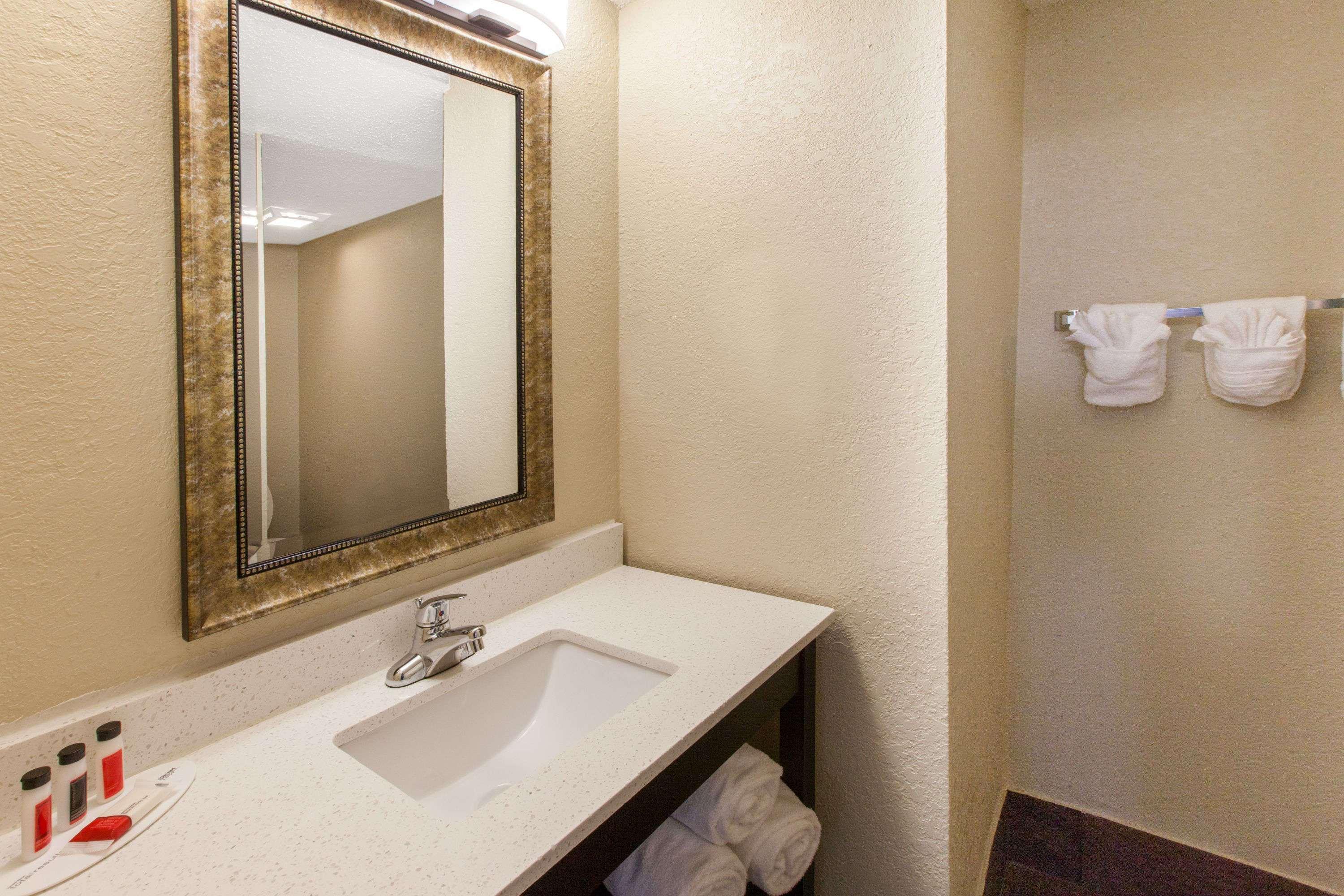 Hotel Baymont By Wyndham Downtown