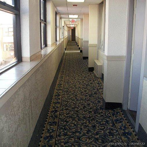 Baymont By Wyndham Downtown Hotel Detroit